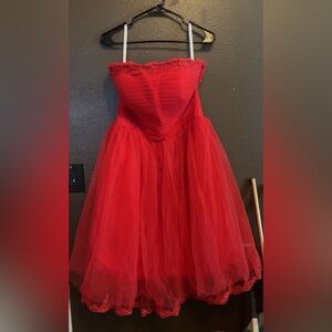 Red Strapless Tulle Party Dress